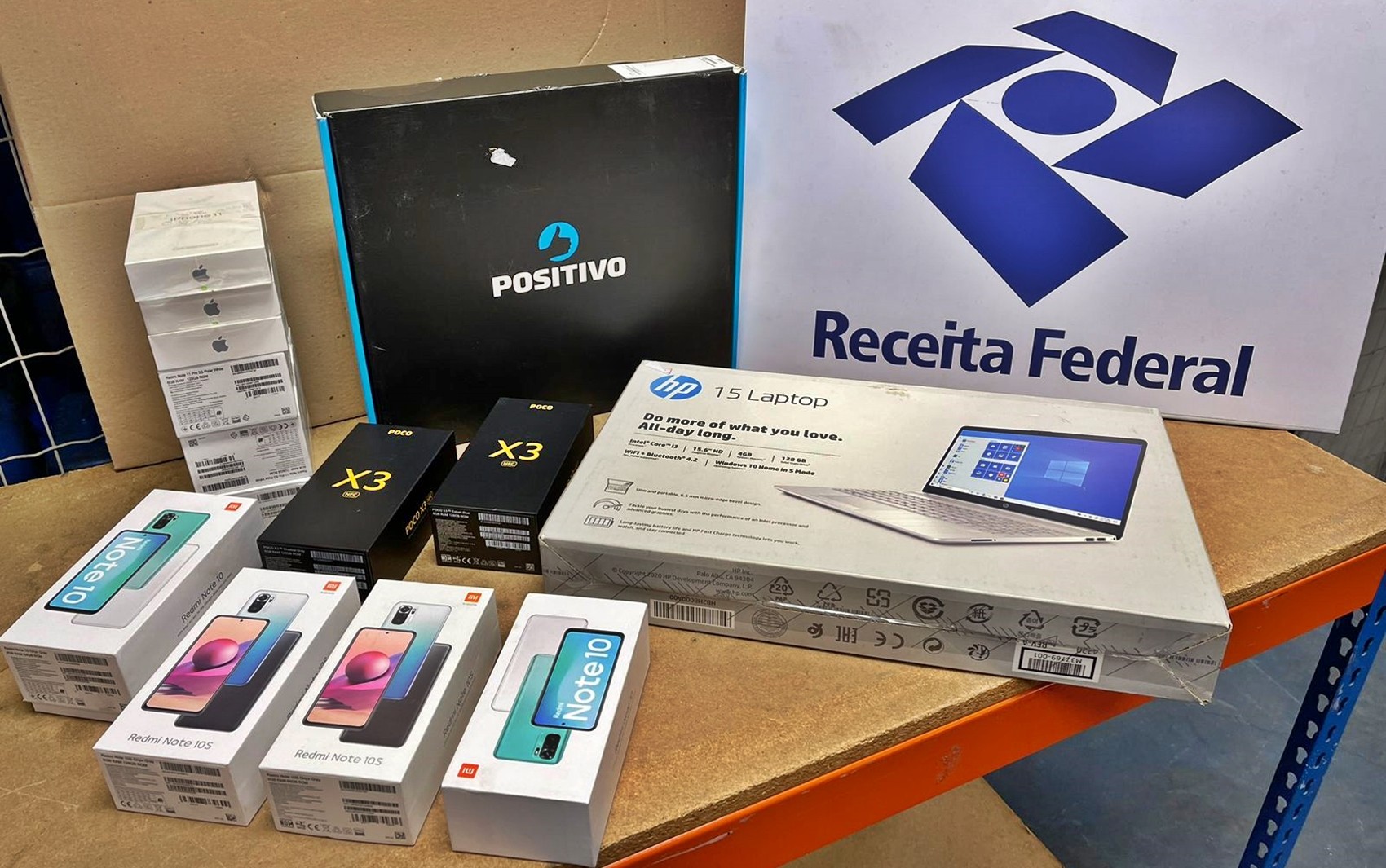 Receita Federal doa R$ 155 mil em mercadorias apreendidas para ...