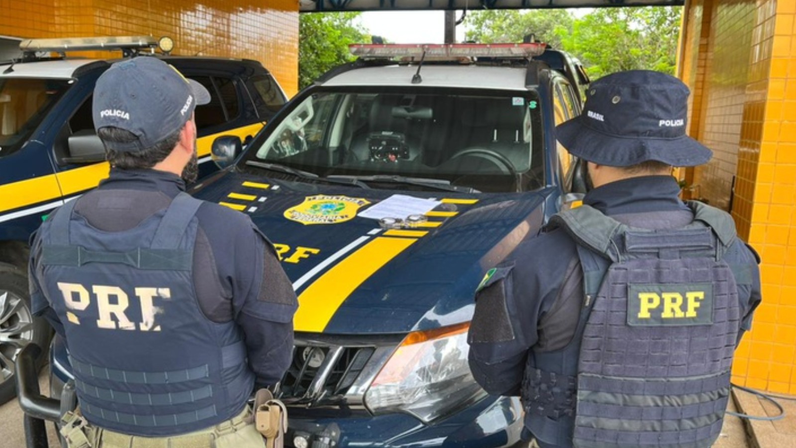 Passageiro com mandado por roubo é preso em ônibus interestadual no Sul do Piauí