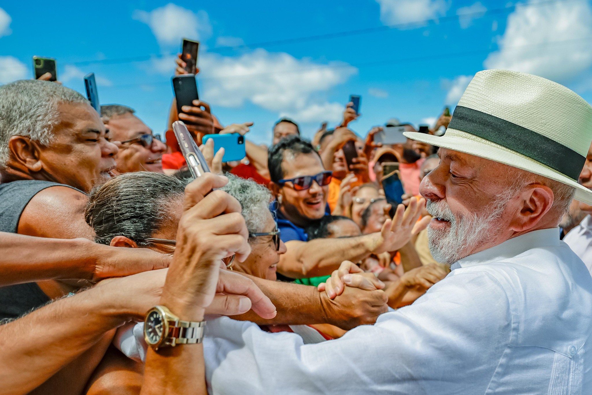 Na Bahia, Lula aparece ao lado de Jaques Wagner após saída da liderança em meio a operação da PF