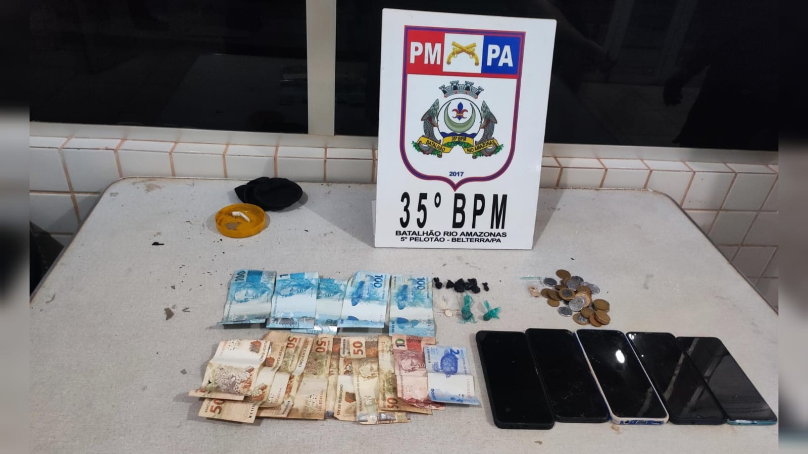 Ação contra o tráfico prende foragido e deixa policial ferido em Santarém