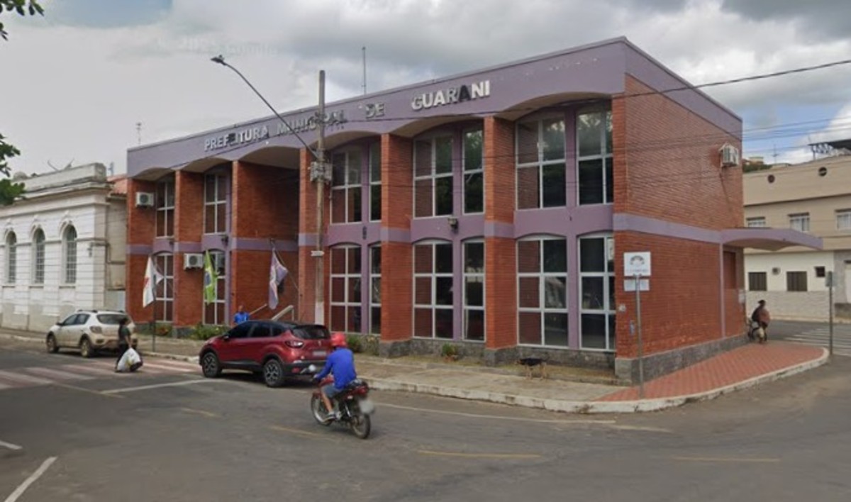 
Prefeito que mandou embora quase 30 servidores após perder eleição pagará multa e ficará inelegível por 8 anos