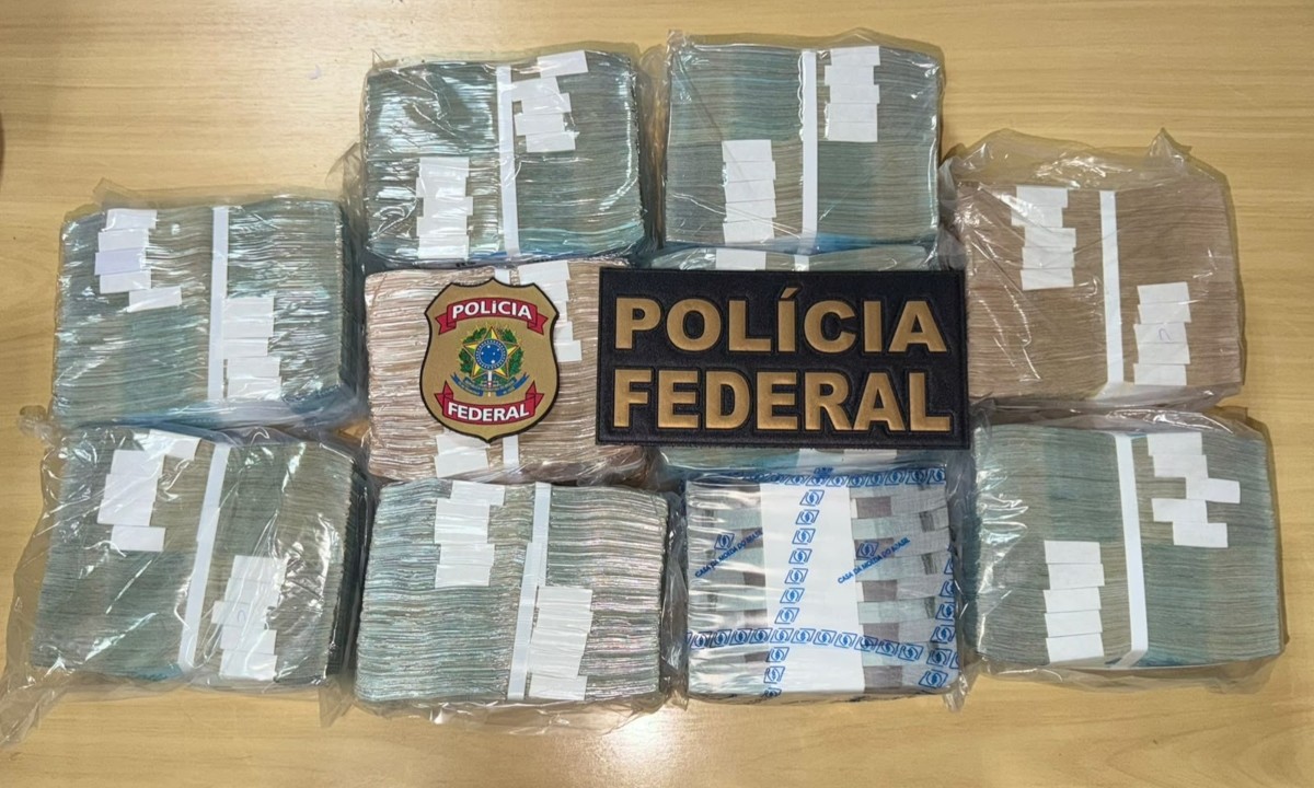 PF apreende R$ 1 milhão e prende homem em flagrante em operação contra crimes eleitorais no Amazonas