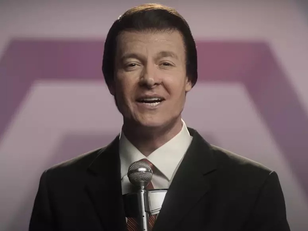 Rodrigo Faro interpreta Silvio Santos no filme 'Silvio' — Foto: Reprodução