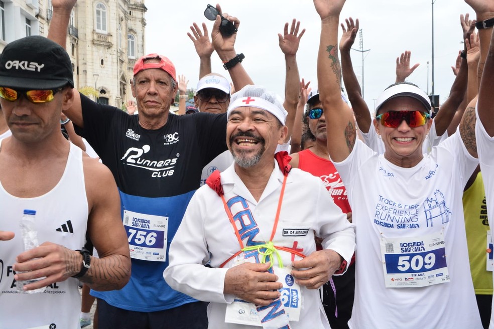 Corrida em homenagem do Bonfim — Foto: Joilson César /Ag. Picnews