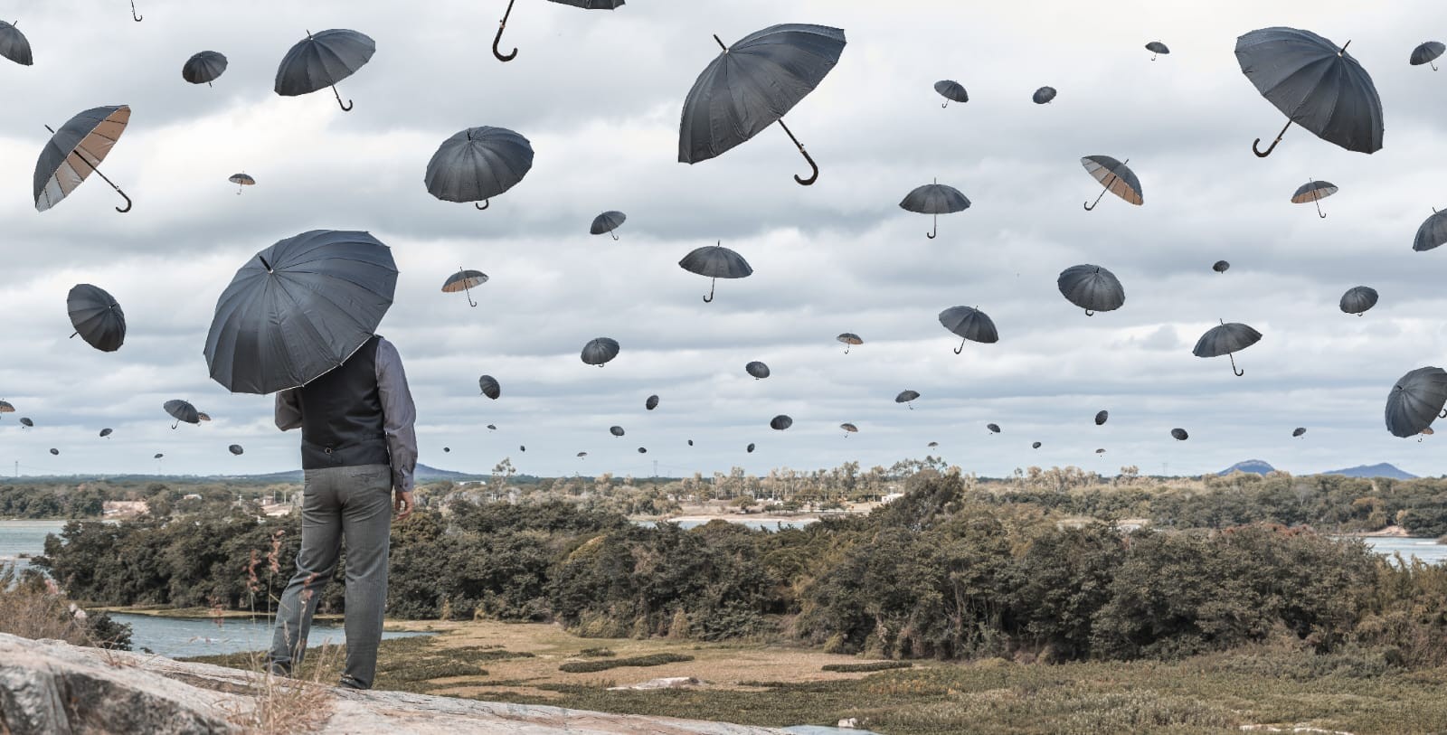 Exposição fotográfica 'Fabulações do Ser Ribeirinho Sertanejo' abre visitação em Petrolina