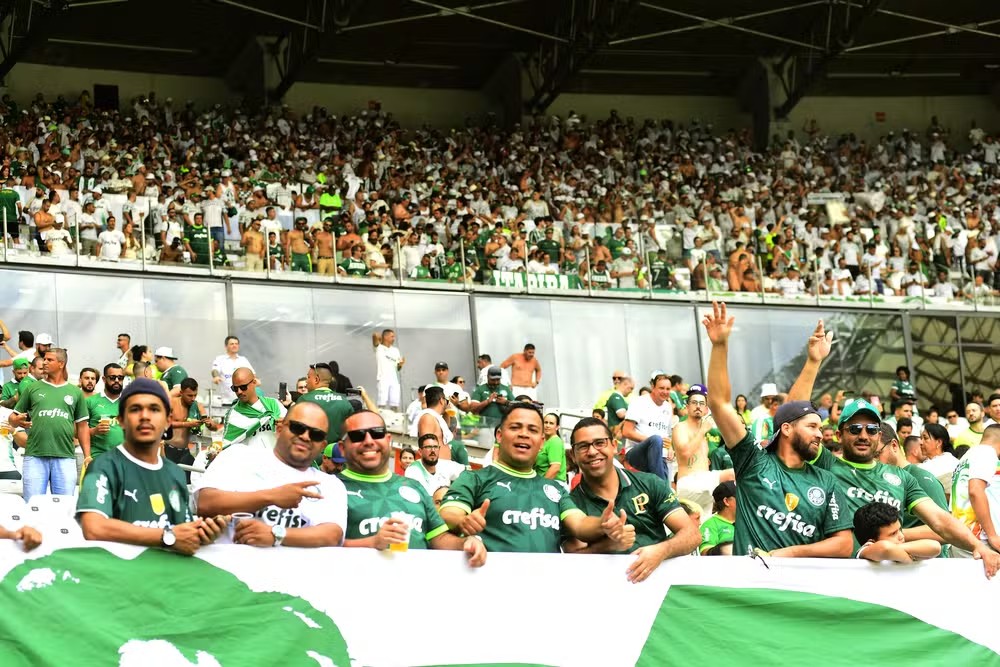 'Vamos pra cima, porco': a balada romântica argentina que virou o principal canto do Palmeiras