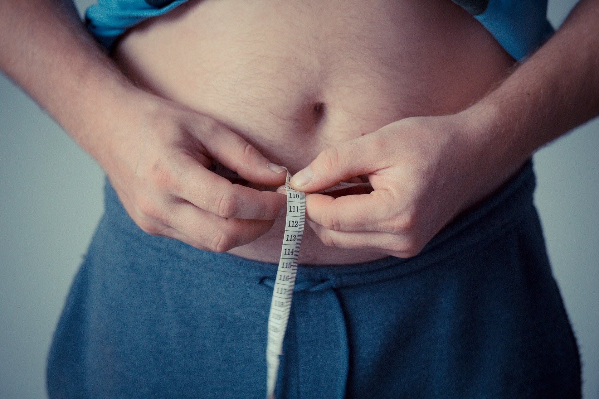 Gordura abdominal pode indicar risco cardíaco melhor do que o índice de massa corporal, aponta estudo