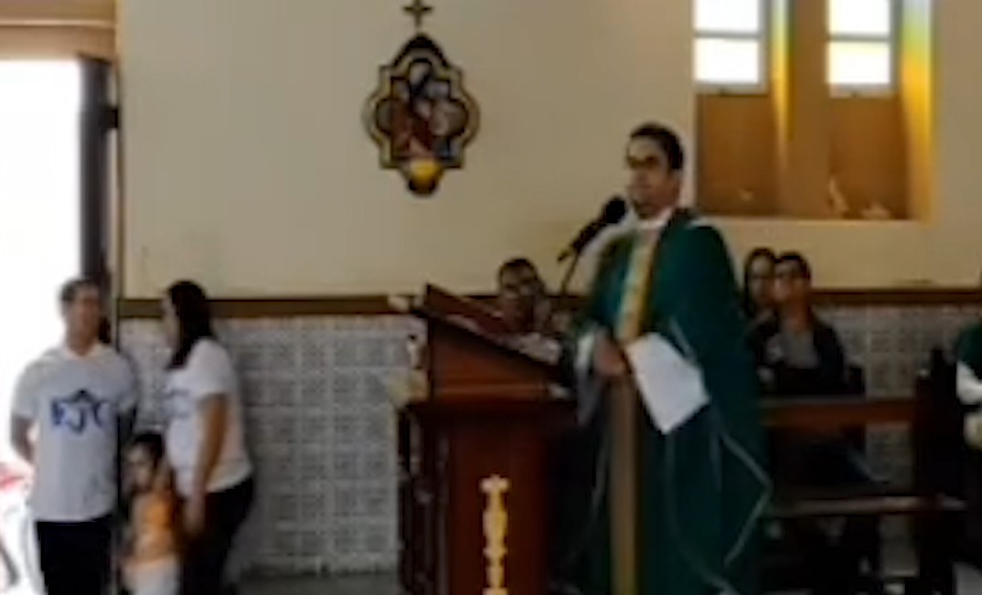 Associação denúncia padre por fala intolerante: ‘cadê esses orixás que não ressuscitaram Preta Gil’? 