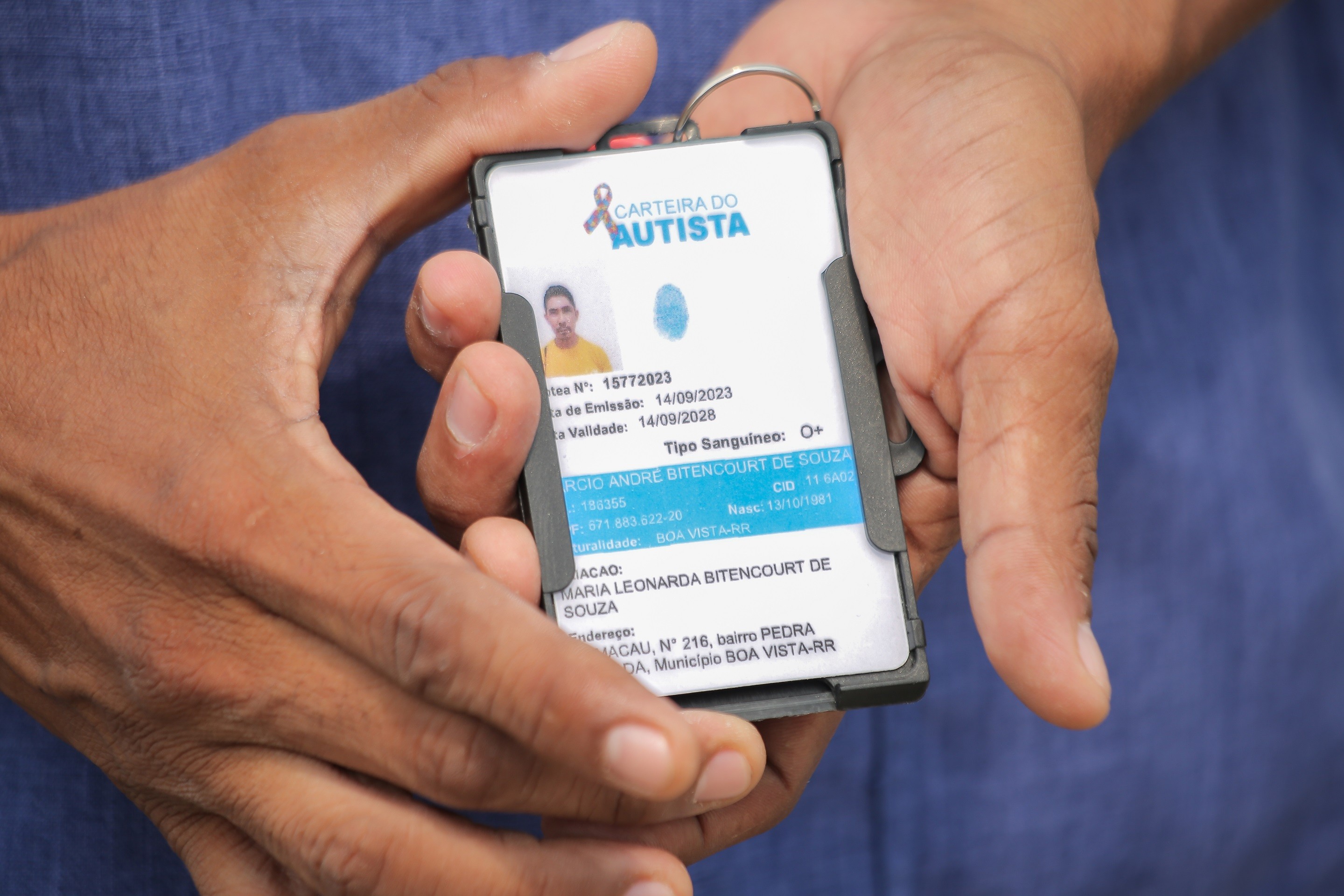 Mais de duas mil carteiras para pessoas autistas foram emitidas após lei aprovada pela ALE-RR