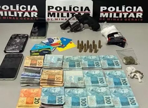 Grupo é preso com arma e mais de R$ 10 mil após perseguição em Rio Pomba