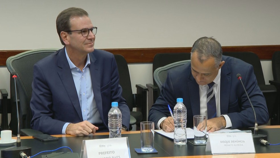 Assinatura de parceria entre Prefeitura do Rio e Disque Denúncia — Foto: Reprodução/ TV Globo