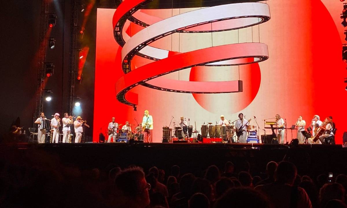 Gilberto Gil faz último show da turnê 'Tempo Rei' em Salvador