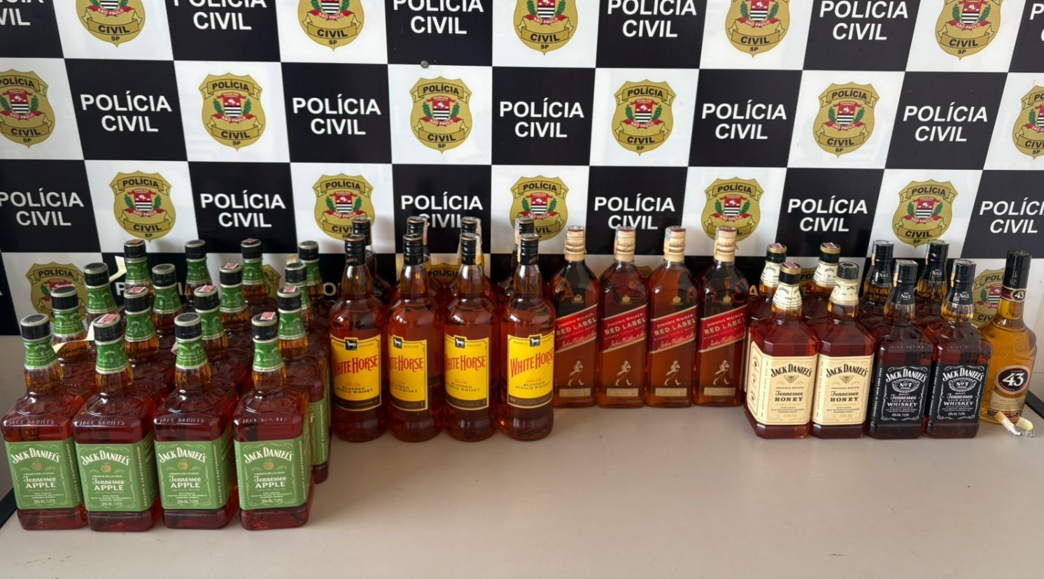 Dono de distribuidora é preso ao admitir que vendia bebidas falsificadas no interior de SP, diz polícia