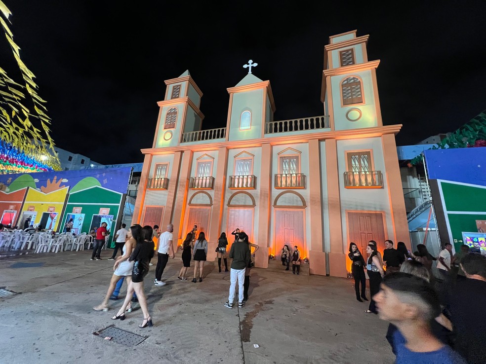 Réplica da Catedral Diocesana Nossa Senhora da Conceição no São João 2025 de Campina Grande — Foto: Erickson Nogueira/g1