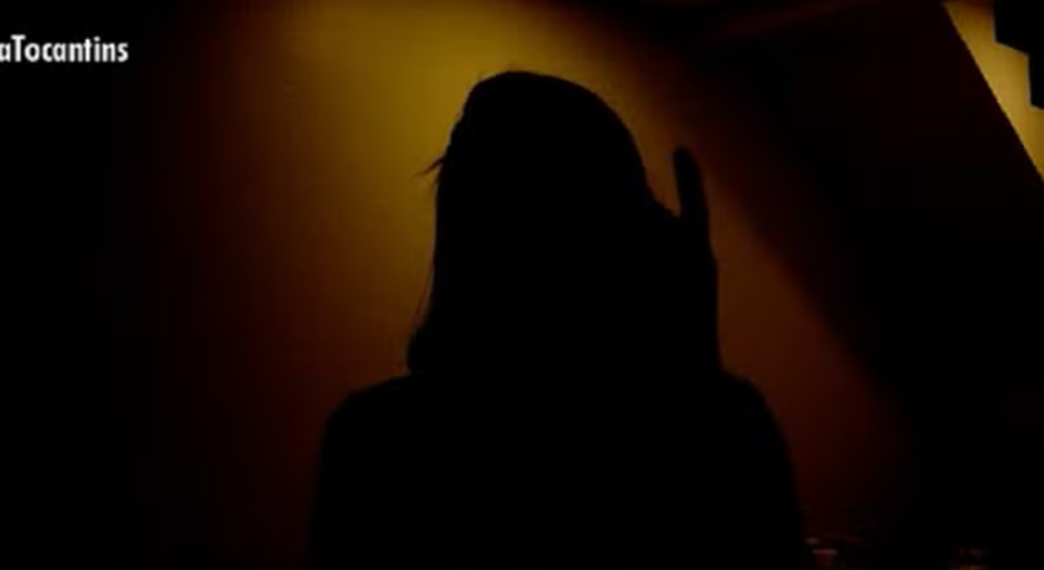 Mulher tem prejuízo de R$ 28 mil após criminosos se passarem por advogada; entenda golpe 