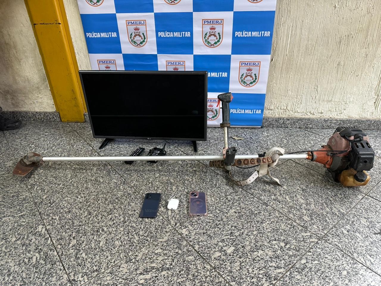 Suspeito de série de furtos e roubos é preso em Barra do Piraí