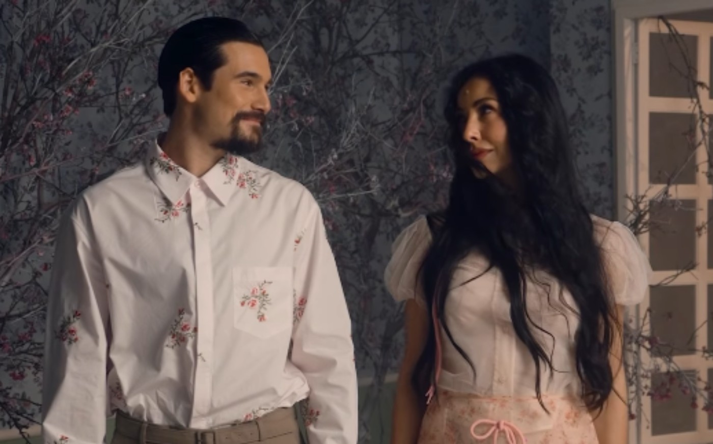 Sabrina Sato e Nicolas Prattes anunciam gravidez do primeiro filho: 'Nosso amor floresceu'