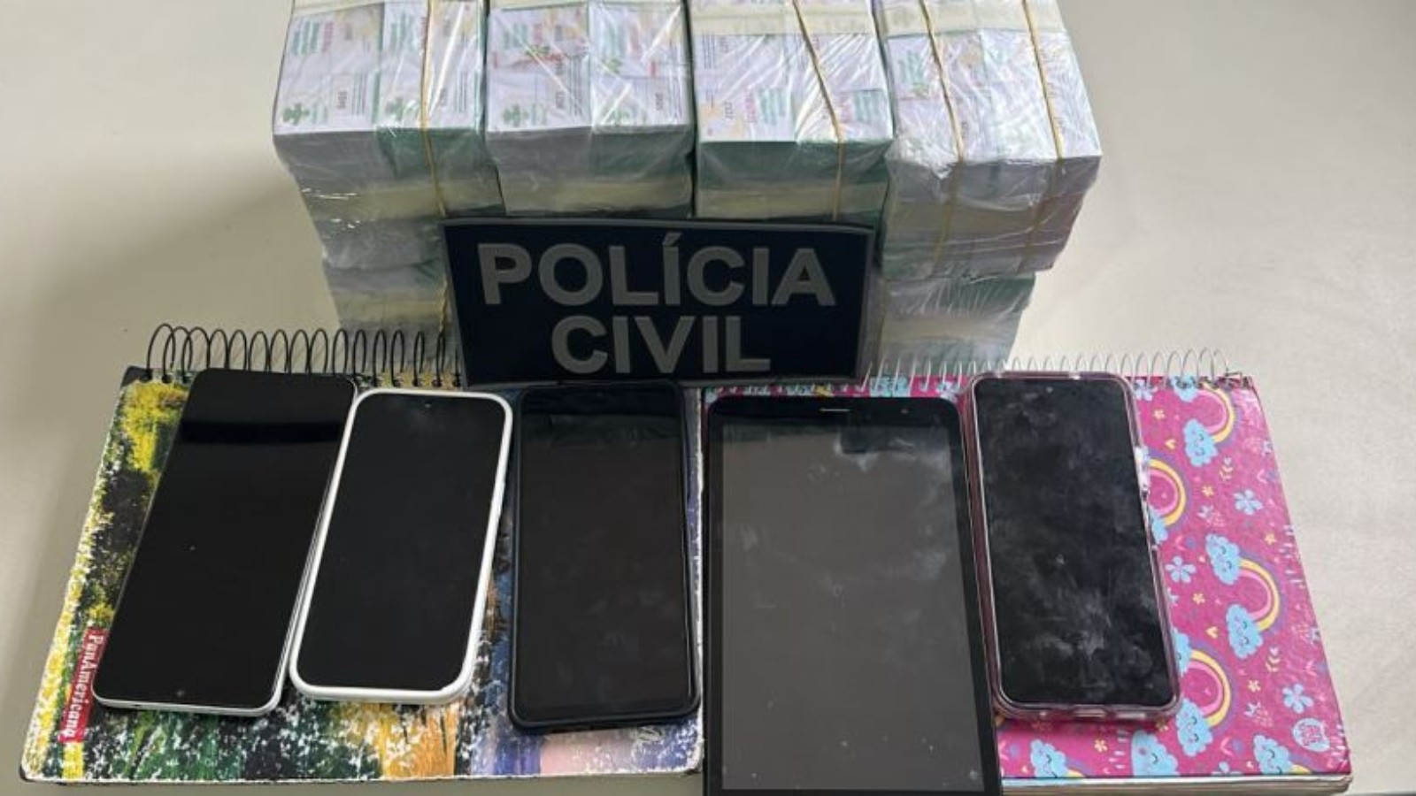 Trio é preso por suspeito de exploração de jogos de azar e lavagem de dinheiro no interior do Ceará