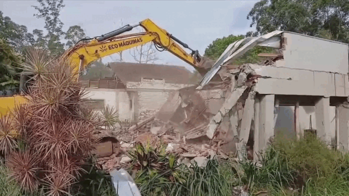 Entenda por que casas que resistiram às enchentes no RS estão sendo demolidas