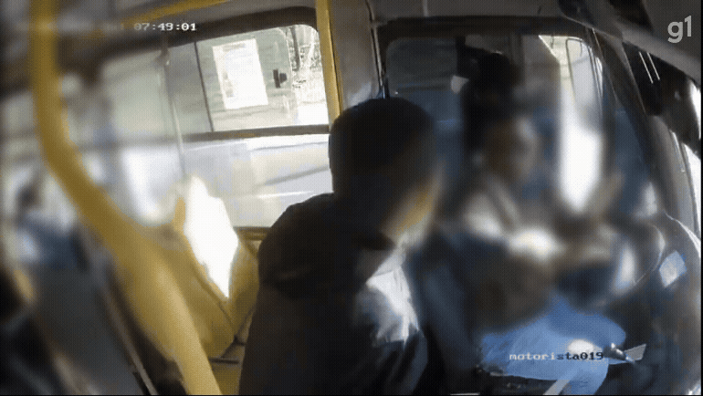 VÍDEO: motorista de ônibus é rendido por criminosos enquanto dirigia pela DF-290