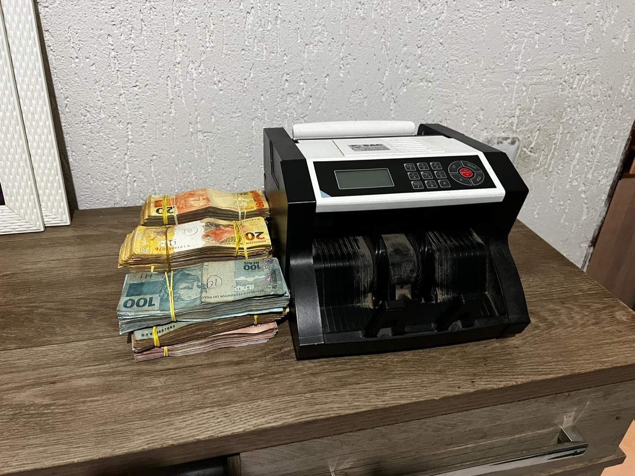 PF deflagra operação para combater desvio de produtos químicos para o tráfico de drogas no Alto Tietê