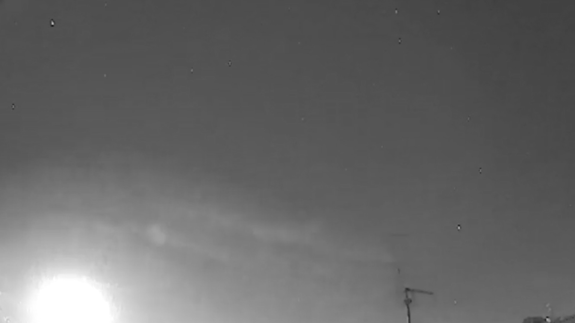 VÍDEO: astrônomo do interior de SP registra explosão de meteoro com brilho mais forte que o de Vênus