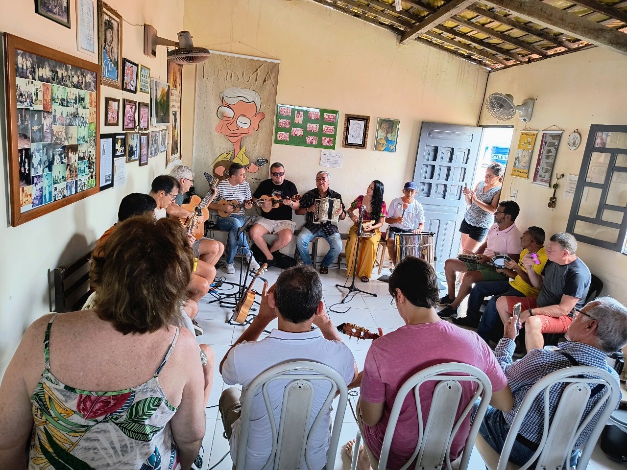 Roda de choro em Campina Grande, PB, chega aos 70 anos celebrando legado de Duduta