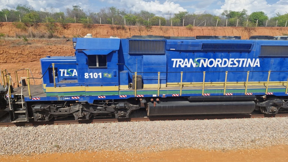 Transnordestina fez primeira viagem teste entre Piauí e Ceará em 2025, após obter licença do Ibama — Foto: Antônio Rocha/TV Clube