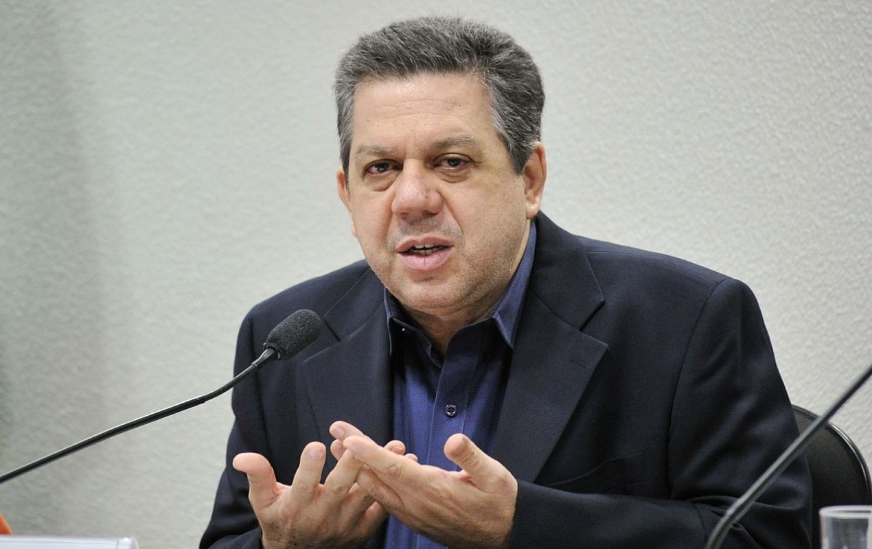 Evento gratuito em Avaré discute letras da MPB com professor Pasquale e convidados