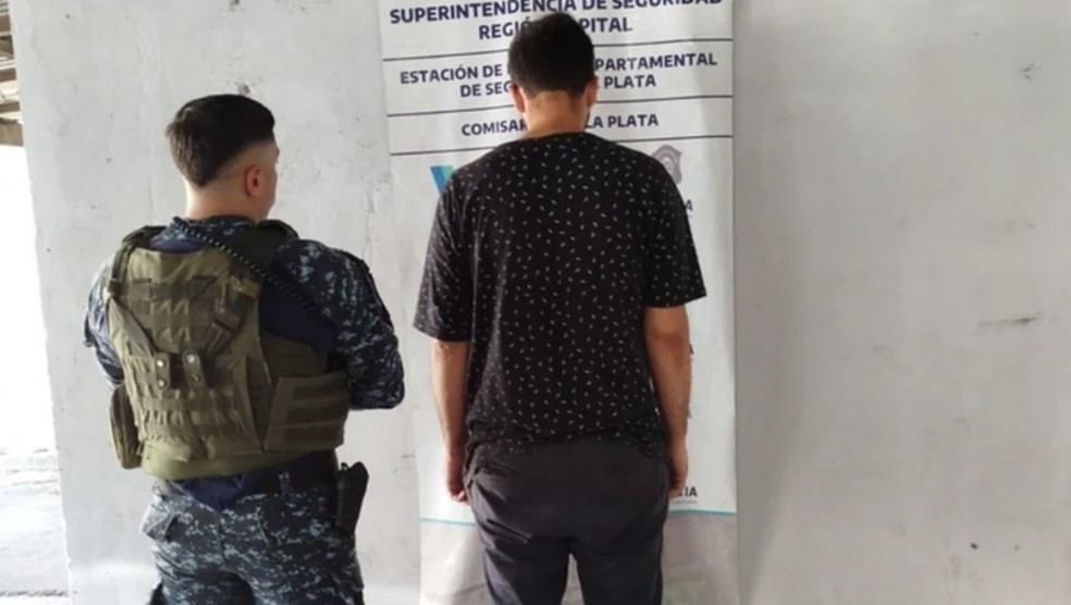 Segundo a polícia argentina, um dos brasileiros presos é Rodrigo de Freitas Moro Ramalho, de 34 anos — Foto: Divulgação/Polícia de Buenos Aires