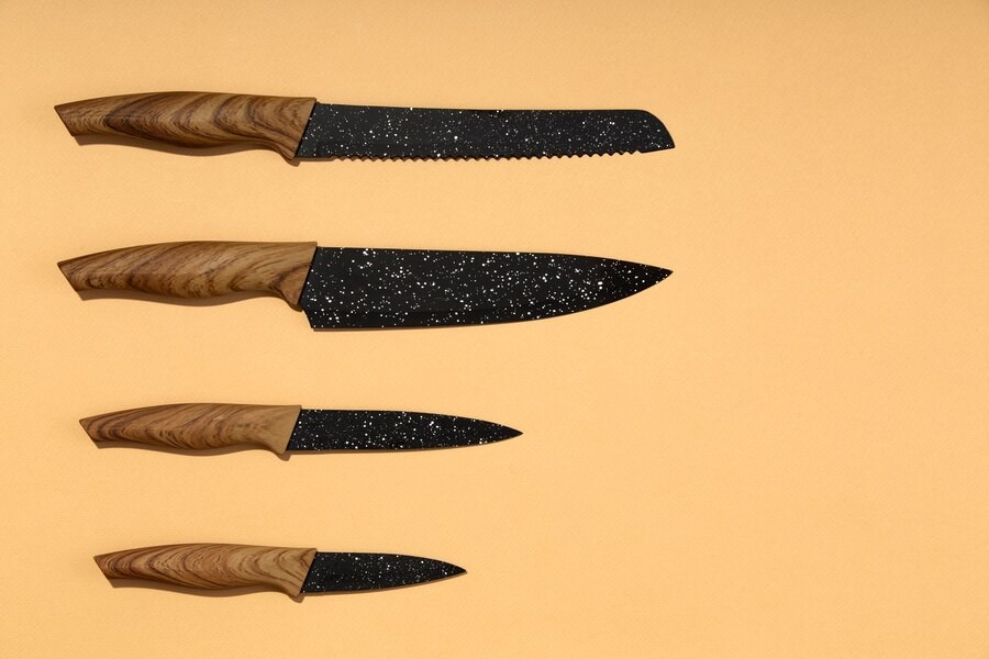 Para que serve cada tipo de faca na cozinha? Aprenda a diferenciar e como não arruinar o utensílio