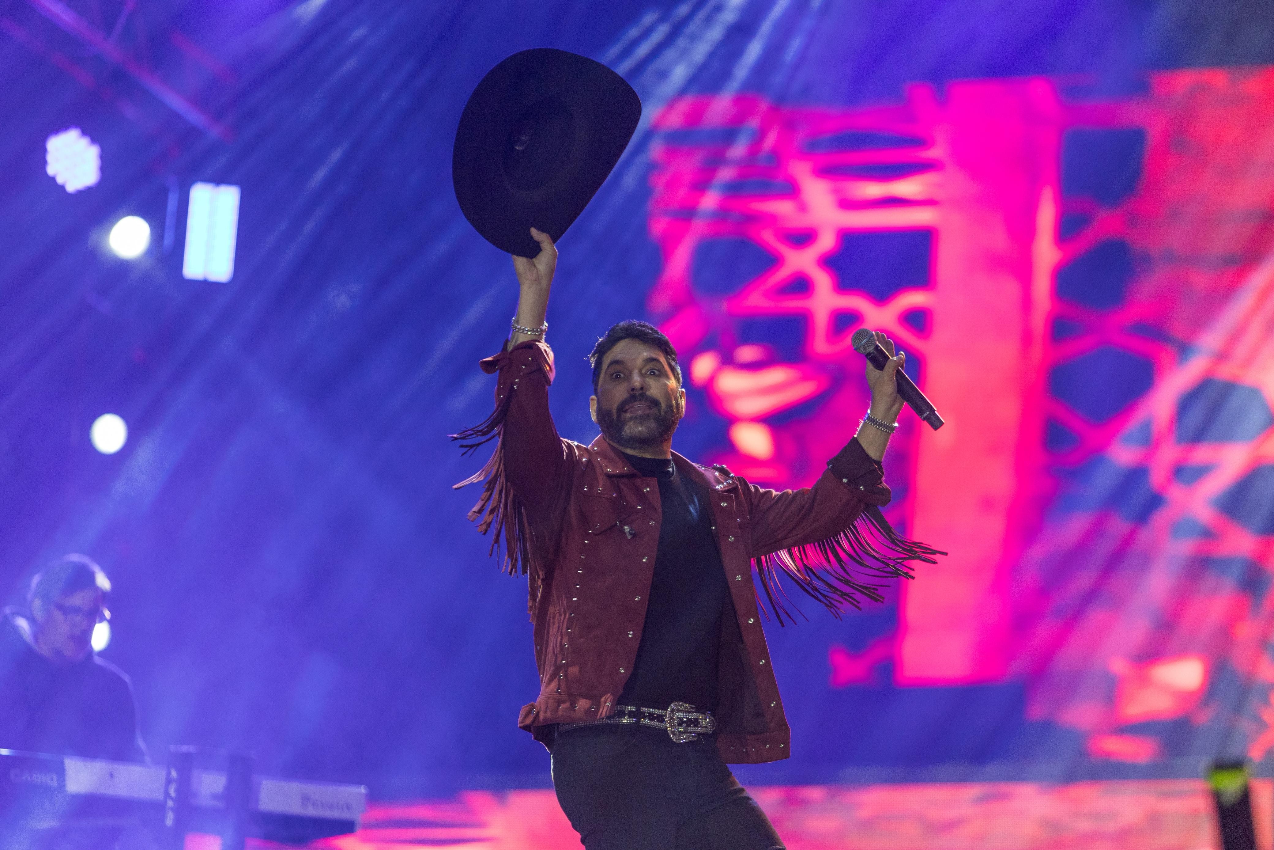 Edson e Hudson misturam sertanejo e rock n roll em show ‘pesado’ | G1