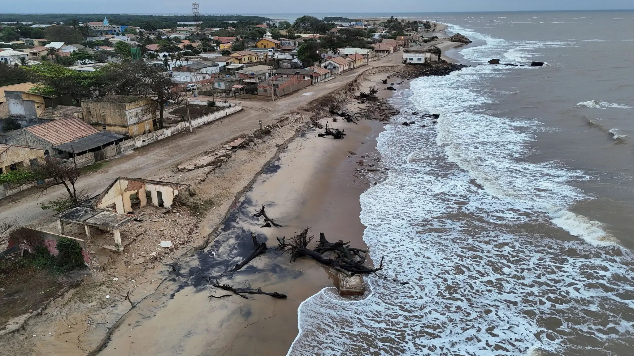 
Erosão costeira ameaça praias em toda América Latina