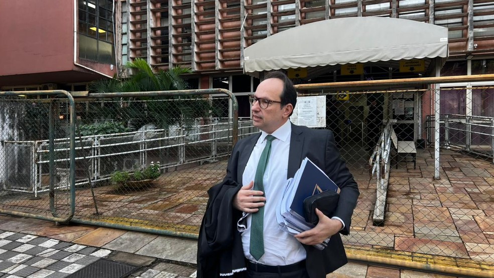 Thiago Munaro, advogado de defesa de Edna Aparecida de Souza Ribeiro — Foto: César Evaristo/TV TEM