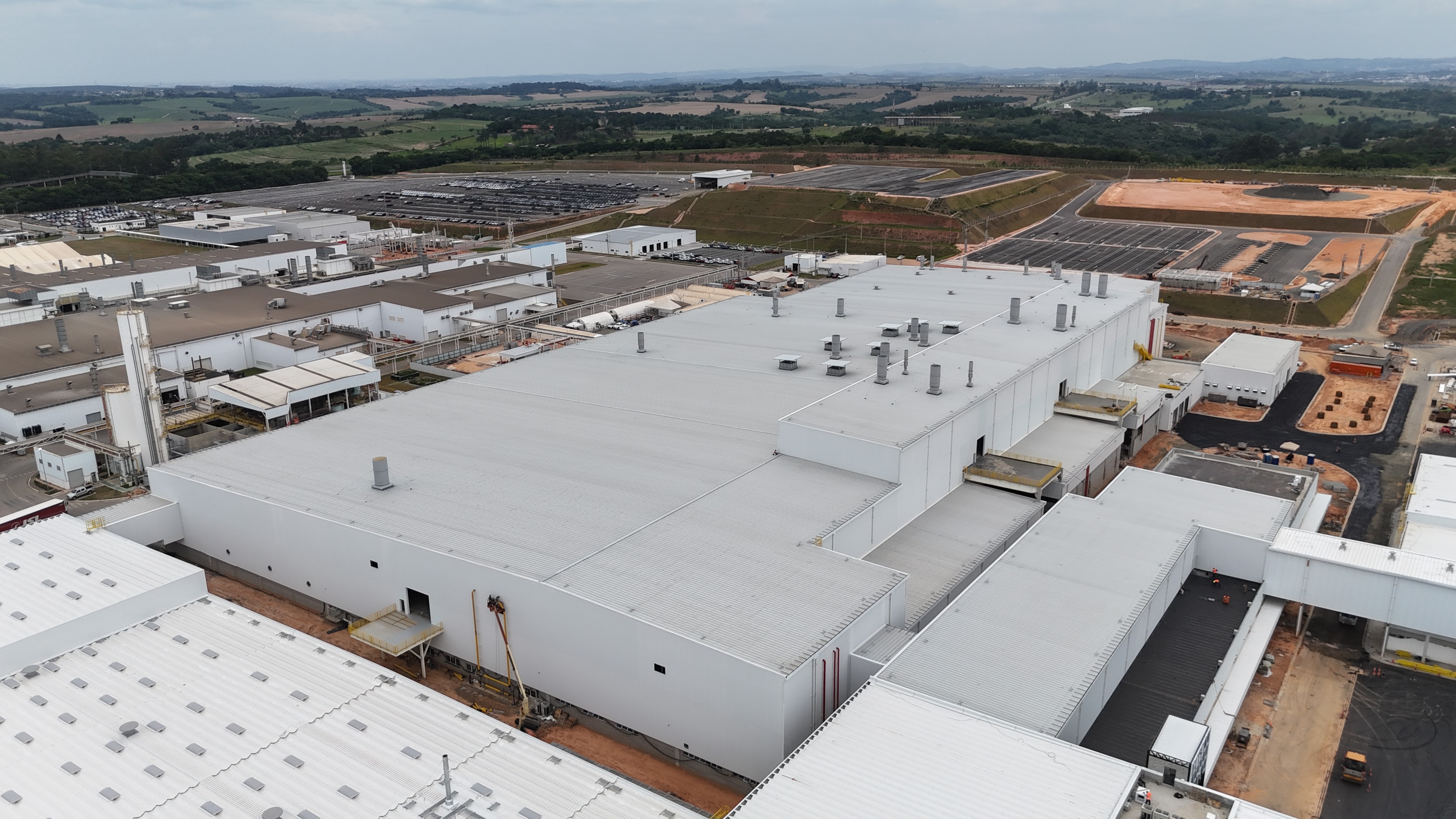 Expansão da Toyota usa 3,1 mil toneladas de aço para criar fábrica mais adaptável em Sorocaba 