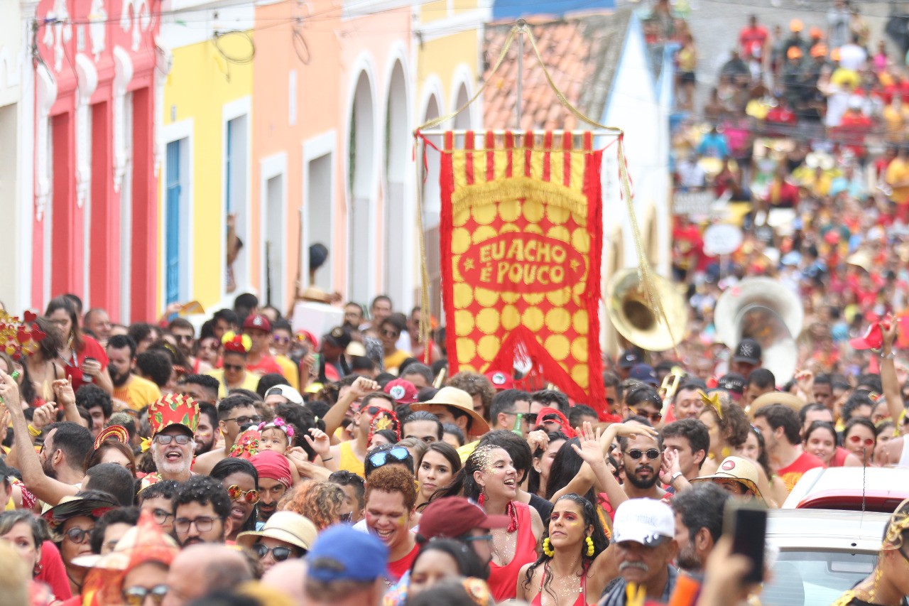 Terça de carnaval em Olinda tem Eu Acho é Pouco, Ceroula e A Corda; Carmo recebe Academia da Berlinda, Devotos e Cordel do Fogo Encantado