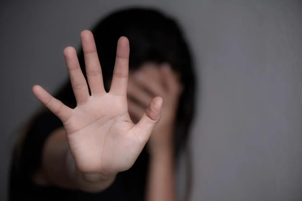 Mãe, pai e primo são presos suspeitos de estupro de vulnerável contra menina de 13 anos no Sul do Piauí; vítima engravidou 