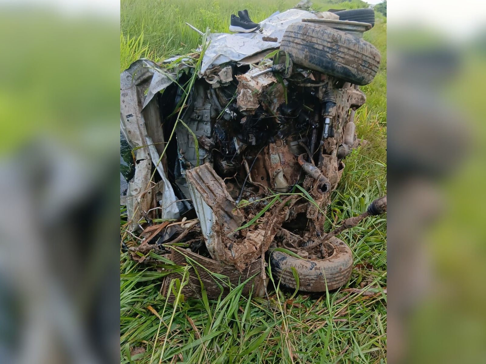 Jovem de 23 anos morre após carro capotar em rodovia no Acre; amigos sobreviveram 