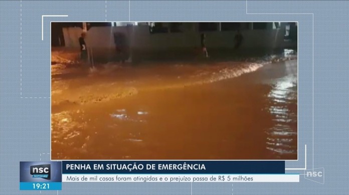 Empresário de Xerém leva animal para dar uma volta na orla do Rio - Jornal  O Globo