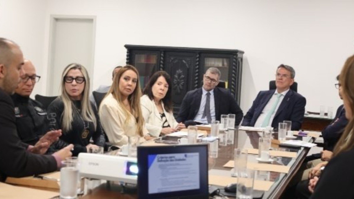 TRE-RJ lança projeto para viabilizar voto de presos provisórios nas Eleições 2026; proposta não inclui unidades com facções