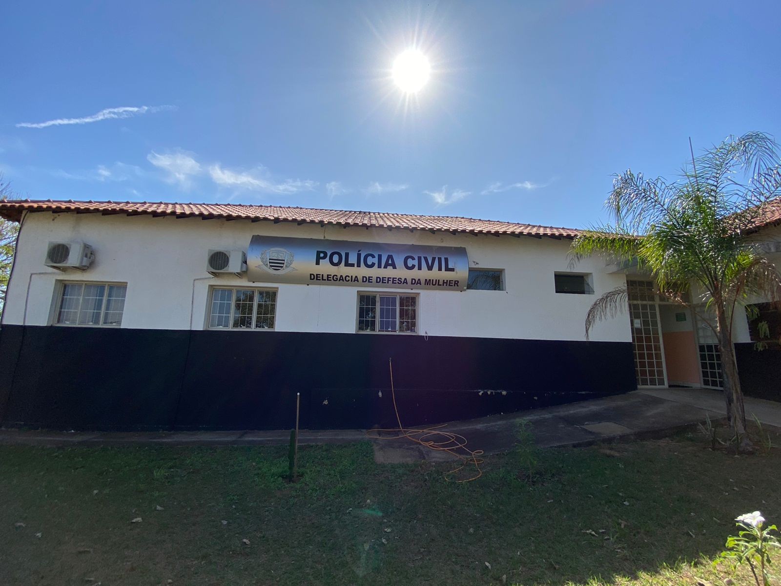 Mãe é presa suspeita de espancar criança de 5 anos em Osvaldo Cruz