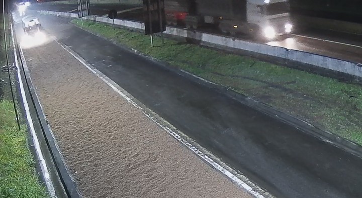 VÍDEO: em menos de uma semana, novo caminhão com falha nos freios acessa área de escape na BR-277, no Paraná