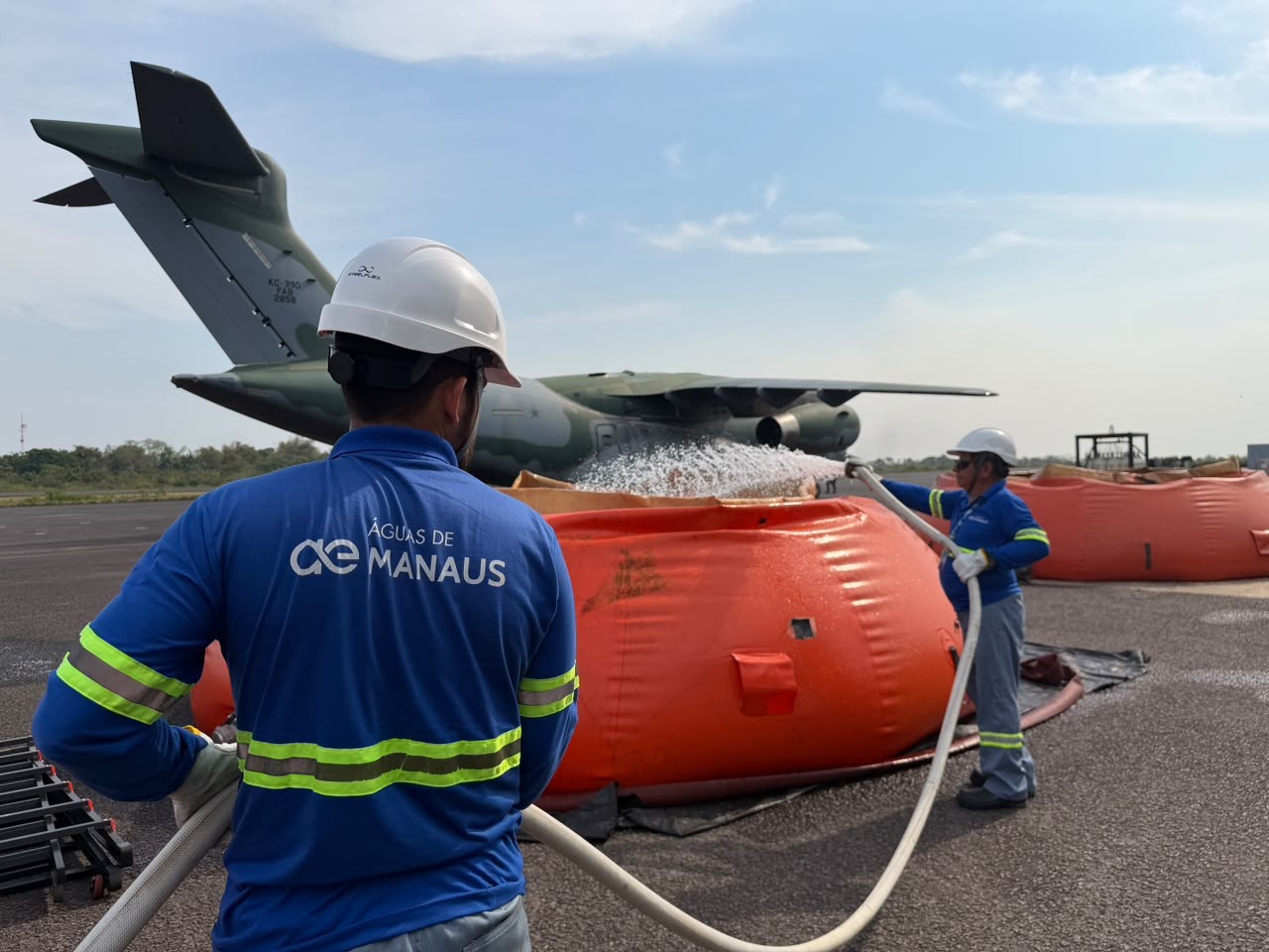 Águas de Manaus amplia apoio logístico contra incêndios no Amazonas