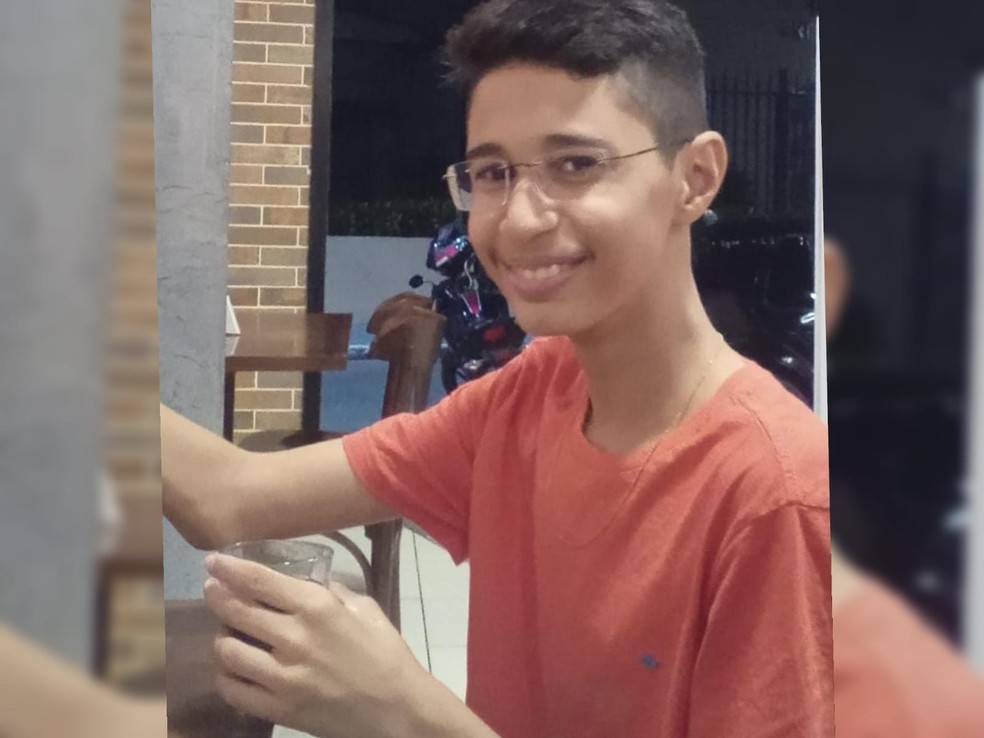 Micaias da Silva Costa Lima, de 15 anos, foi encontrado sem vida em um matagal em Caucaia. — Foto: Arquivo pessoal