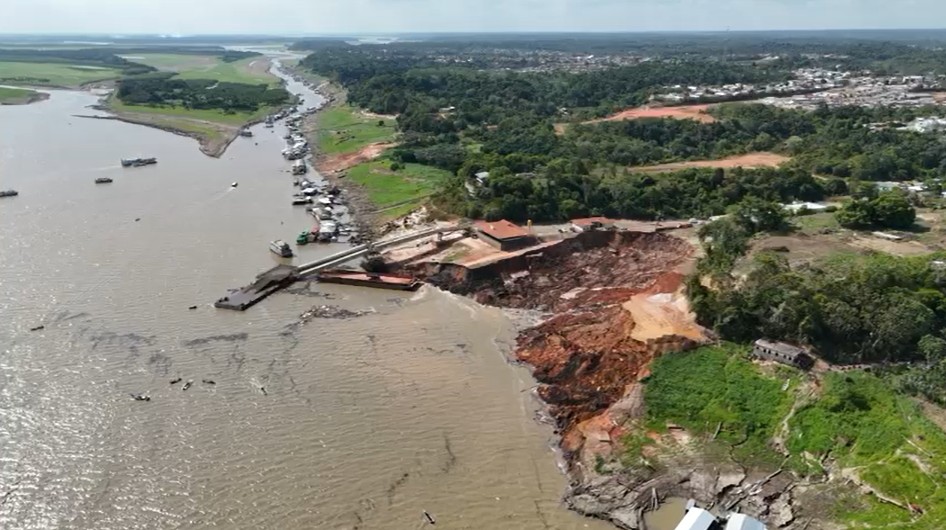 Porto da Terra Preta: veja antes e depois do local onde ocorreu  deslizamento de terra no AM