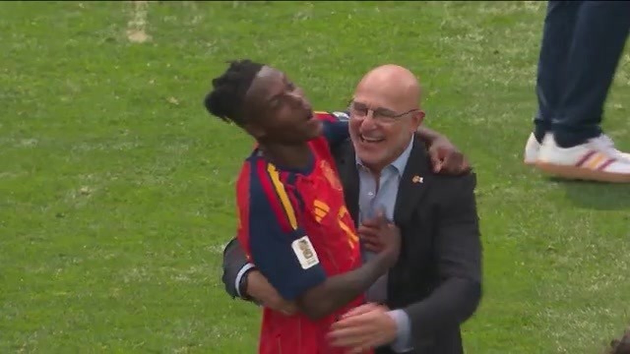 Técnico aposta na 'relação de pai e filho' para levar a Espanha à final da Copa