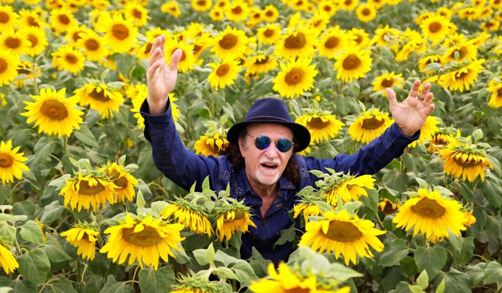 Alceu Valença festeja oito décadas de vida em 2026 com a turnê '80  girassóis' | G1