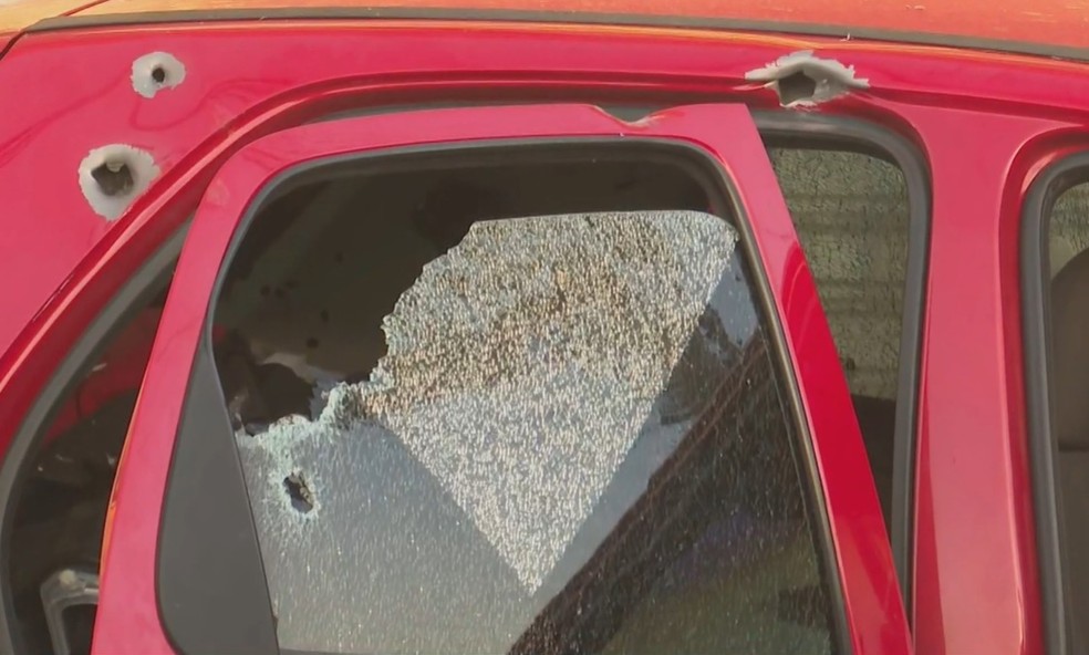 Homens são mortos durante assalto a loja em Santa Rita — Foto: TV Cabo Branco/Reprodução