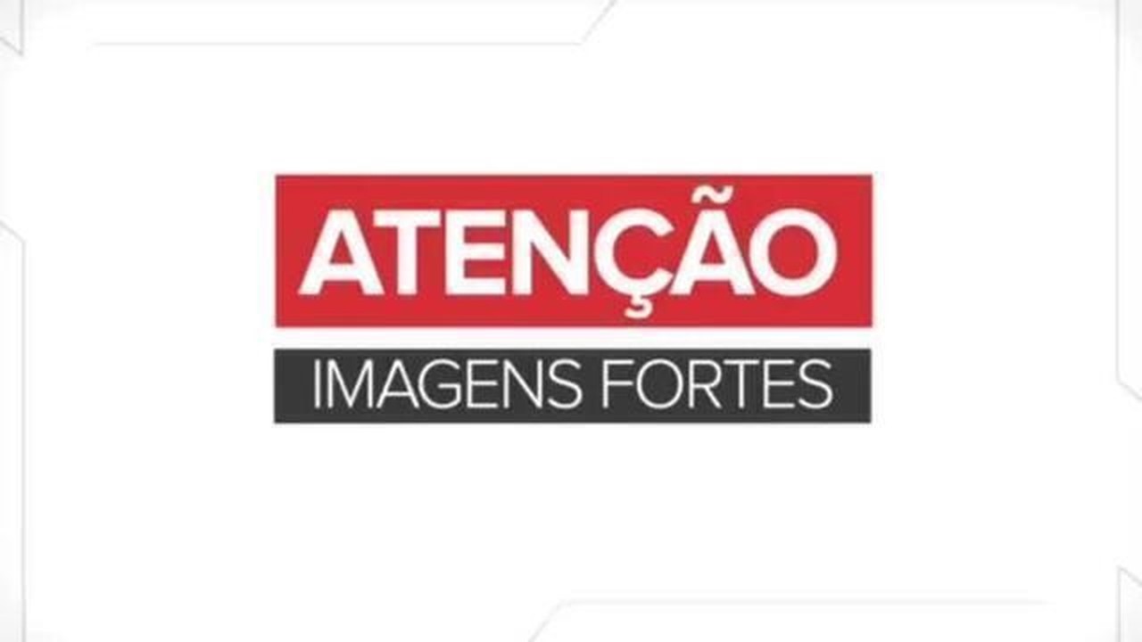 VÍDEO: mulher e menino são atropelados por carro ao tentar atravessar rua em Delmiro Gouveia, AL 