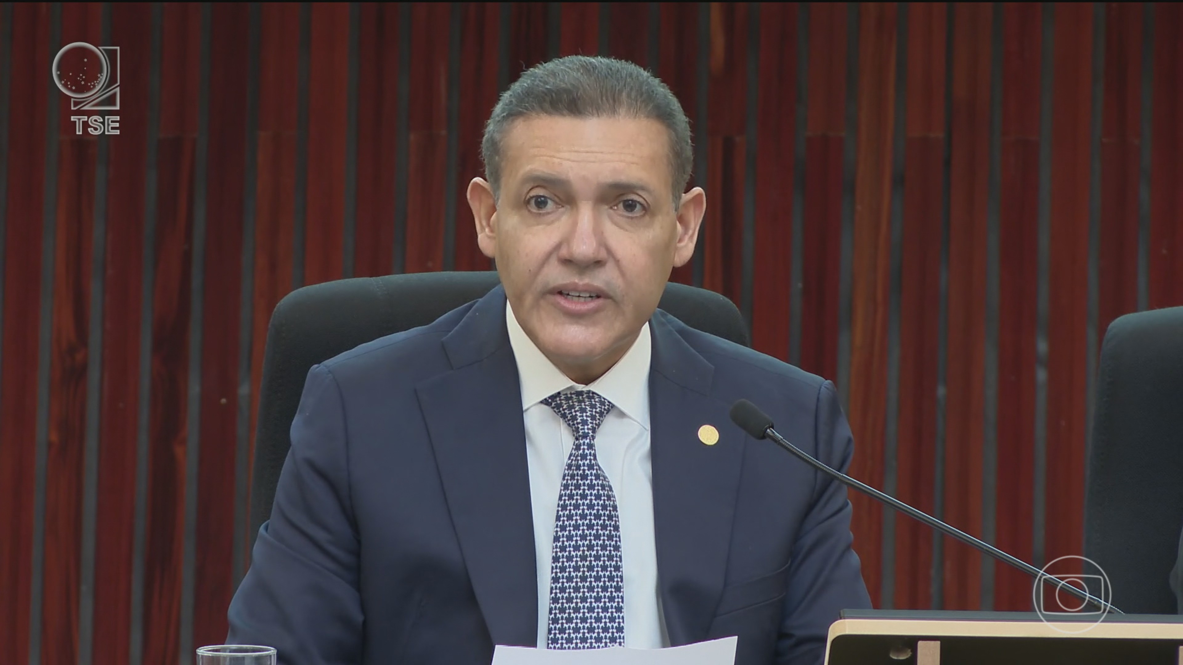 Nunes Marques, presidente do TSE, afirma a embaixadores que processo eleitoral brasileiro é seguro: 'Referência mundial'